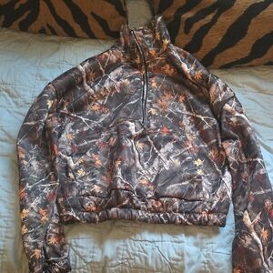 SHEIN Brown, Olive & Rust Camo Leaf Cropped Puffer Jacket